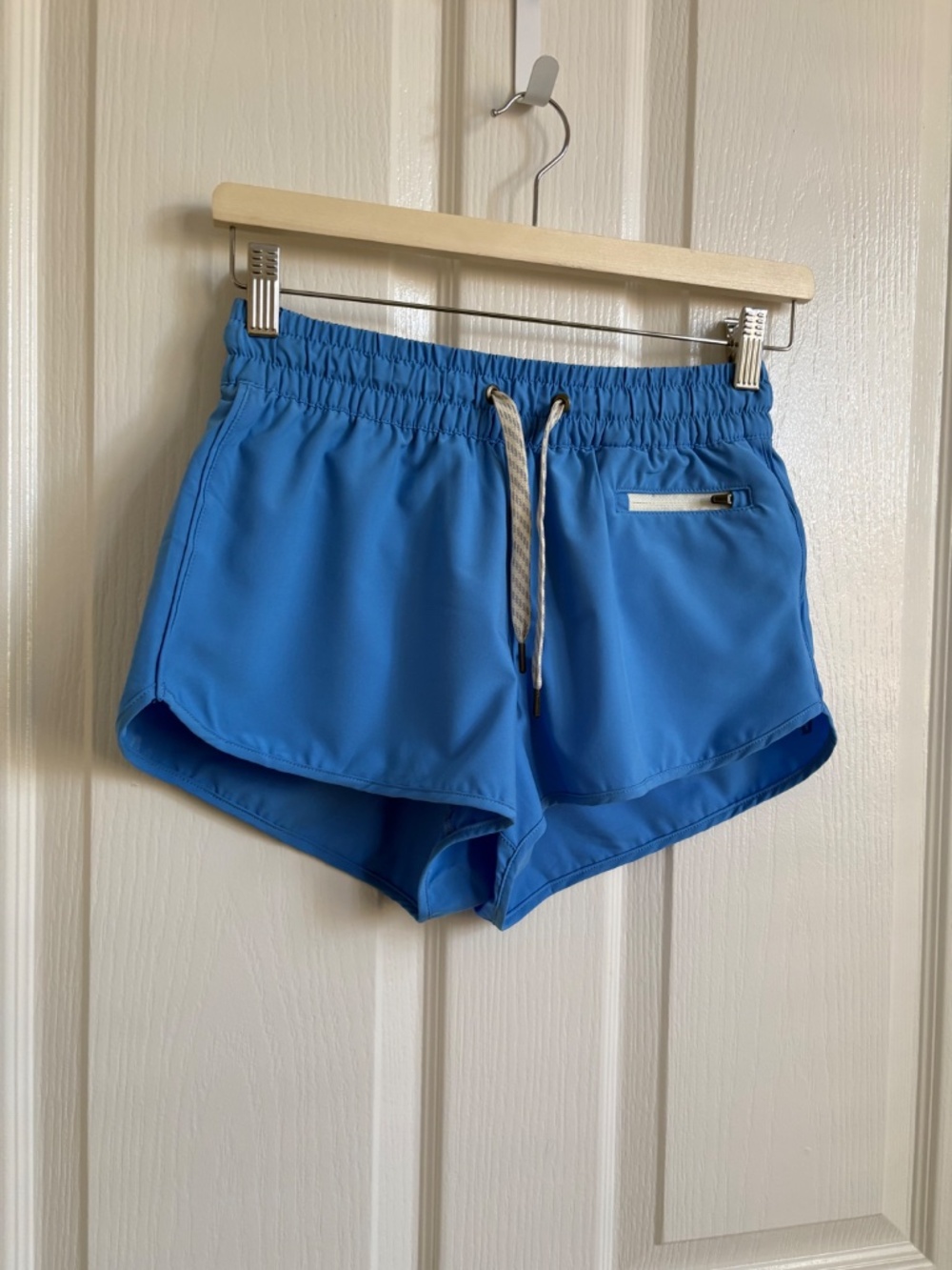Vuori Clementine 2.0 Women's Performance Shorts size x-small - Picture 2 of 13